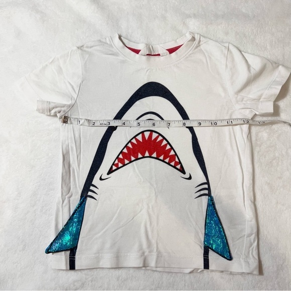H&M | Kids Short Sleeve White Shark Graphic Tee- Size 2T - Picture 5 of 6
